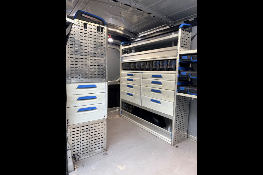 Ford Transit Automaat Servicewagen 350 2.0 TDCI 131PK euro6 L2H2 3Persoons Trend, Sortimo werkplaats inrichting, RIJKLAARPRIJS