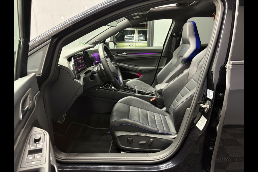 Volkswagen Golf 8 2.0 TSI R 4Motion Akra