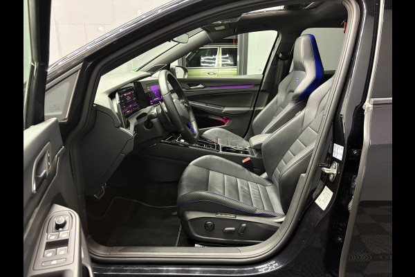 Volkswagen Golf 8 2.0 TSI R 4Motion Akra