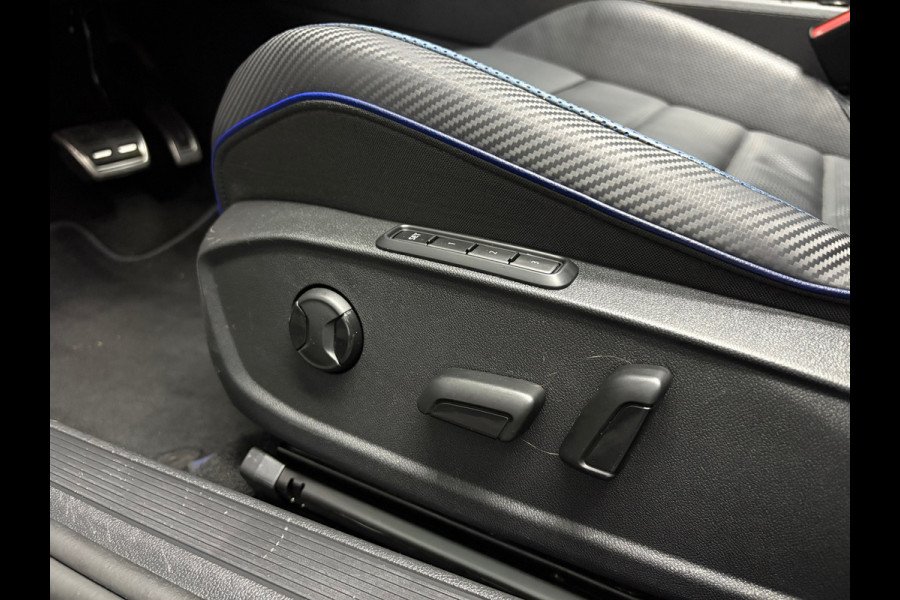 Volkswagen Golf 8 2.0 TSI R 4Motion Akra