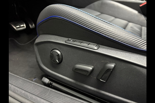 Volkswagen Golf 8 2.0 TSI R 4Motion Akra