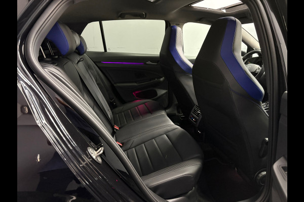 Volkswagen Golf 8 2.0 TSI R 4Motion Akra