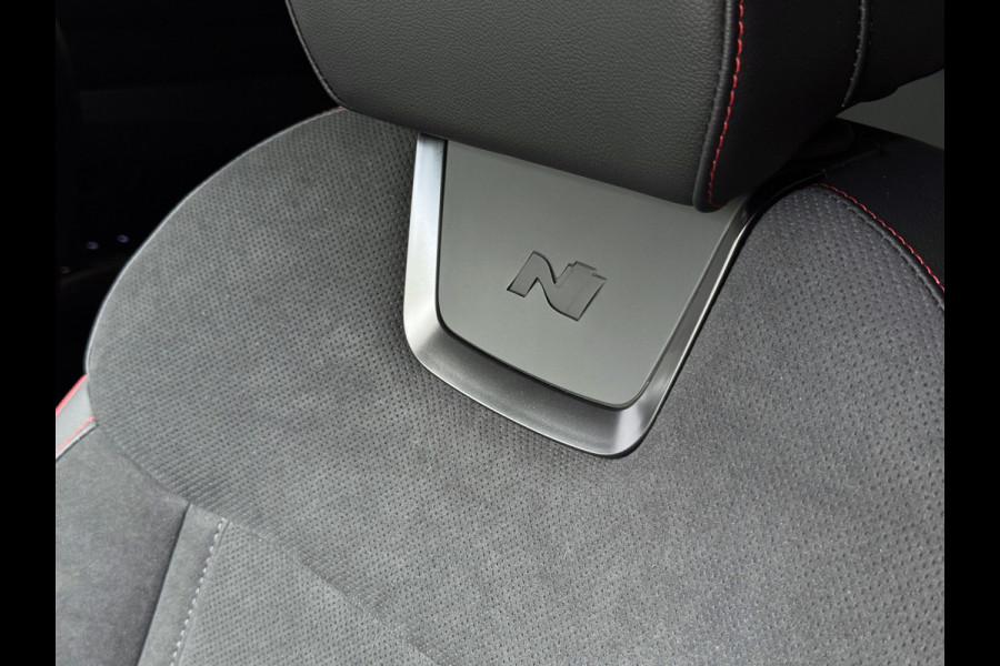 Hyundai Tucson NIEUWE AUTO 1.6 T-GDI PHEV N-LINE 360.CAMERA ELEK.KLEP ELEK.STOEL/GEHEUGEN VERWARMD/KOELING SUBWFR 19"LMV ZWARTE HEMEL STUURVERW PLUG IN HYBRIDE