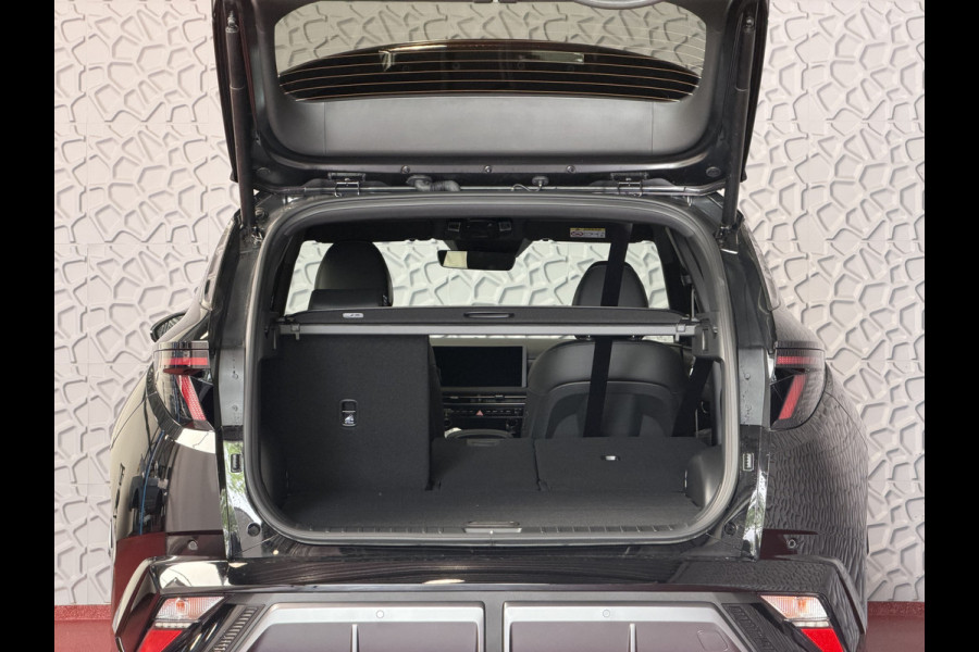 Hyundai Tucson 1.6 T-GDI PHEV LUXE N-LINE NIEUWE AUTO 360° CAMERA ELEK.KLEP ELEK.STOEL MET GEHEUGEN VERWARMD SUBWOOFER 19" LMV ZWARTE HEMEL STU PLUG IN HYBRIDE