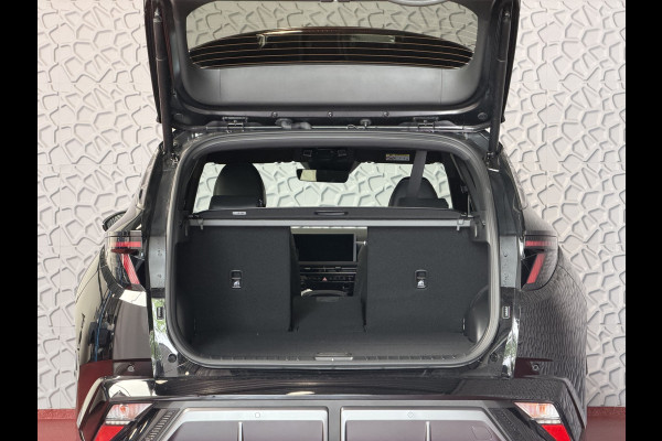 Hyundai Tucson 1.6 T-GDI PHEV LUXE N-LINE NIEUWE AUTO 360° CAMERA ELEK.KLEP ELEK.STOEL MET GEHEUGEN VERWARMD SUBWOOFER 19" LMV ZWARTE HEMEL STU PLUG IN HYBRIDE