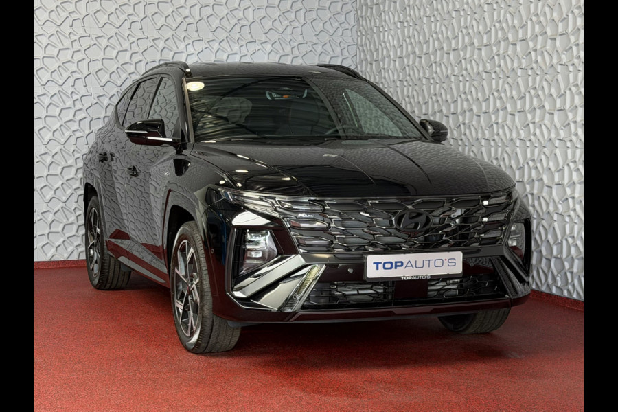 Hyundai Tucson 1.6 T-GDI PHEV LUXE N-LINE NIEUWE AUTO 360° CAMERA ELEK.KLEP ELEK.STOEL MET GEHEUGEN VERWARMD SUBWOOFER 19" LMV ZWARTE HEMEL STU PLUG IN HYBRIDE