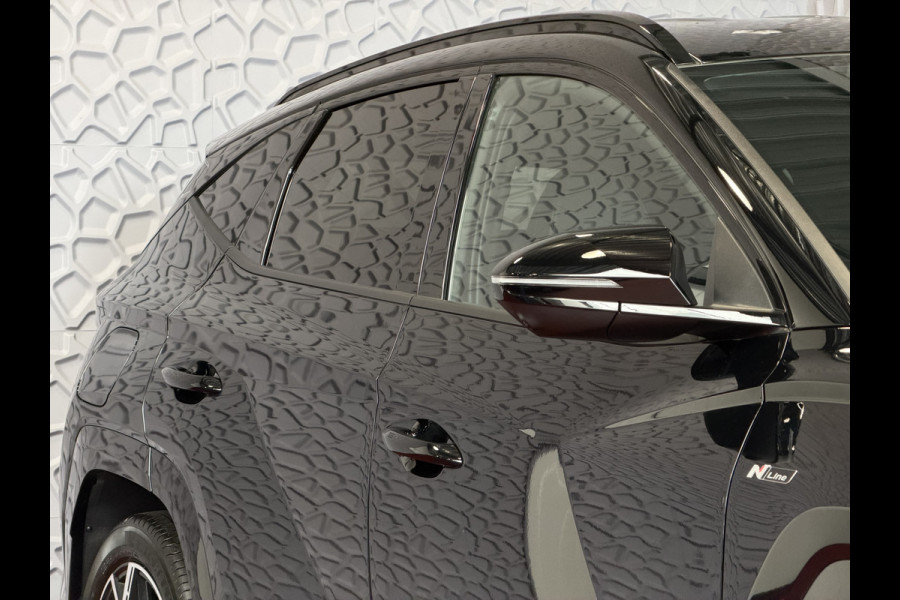 Hyundai Tucson 1.6 T-GDI PHEV LUXE N-LINE NIEUWE AUTO 360° CAMERA ELEK.KLEP ELEK.STOEL MET GEHEUGEN VERWARMD SUBWOOFER 19" LMV ZWARTE HEMEL STU PLUG IN HYBRIDE