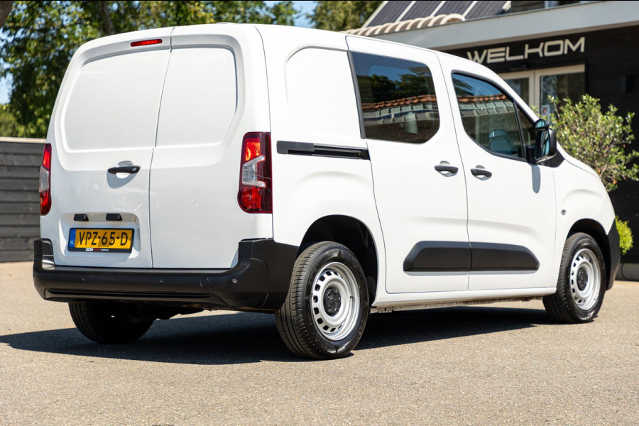 Peugeot Partner 1.2 PureTech 110 PK Premium Airco I Parkeersensoren I CarPlay I Android I Cruise I Navigatie I NAP