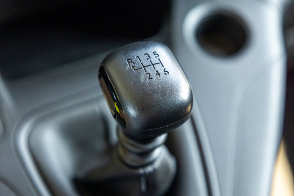 Peugeot Partner 1.2 PureTech 110 PK Premium Airco I Parkeersensoren I CarPlay I Android I Cruise I Navigatie I NAP