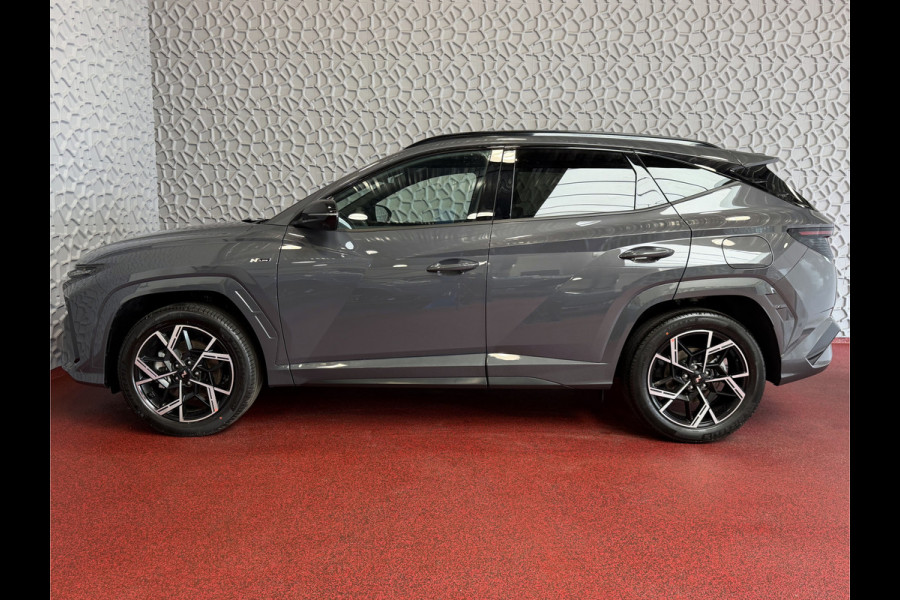 Hyundai Tucson ONGEBRUIKTE AUTO 1.6 T-GDI PHEV N-LINE CAMERA ELEK.KLEP ELEK.STOEL/GEHEUG.VERW/GEKOELD SUBWFR 19''LMV ZWARTE HEMEL STUURVERW. PLUG IN HYBRIDE