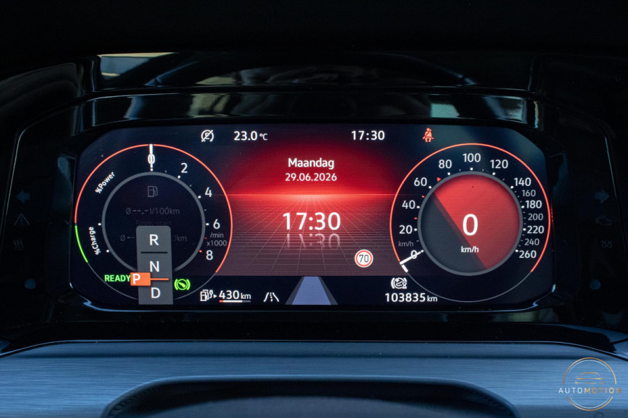 Volkswagen Golf 1.4 eHybrid Style Camera Elektrische stoelen Massage ACC