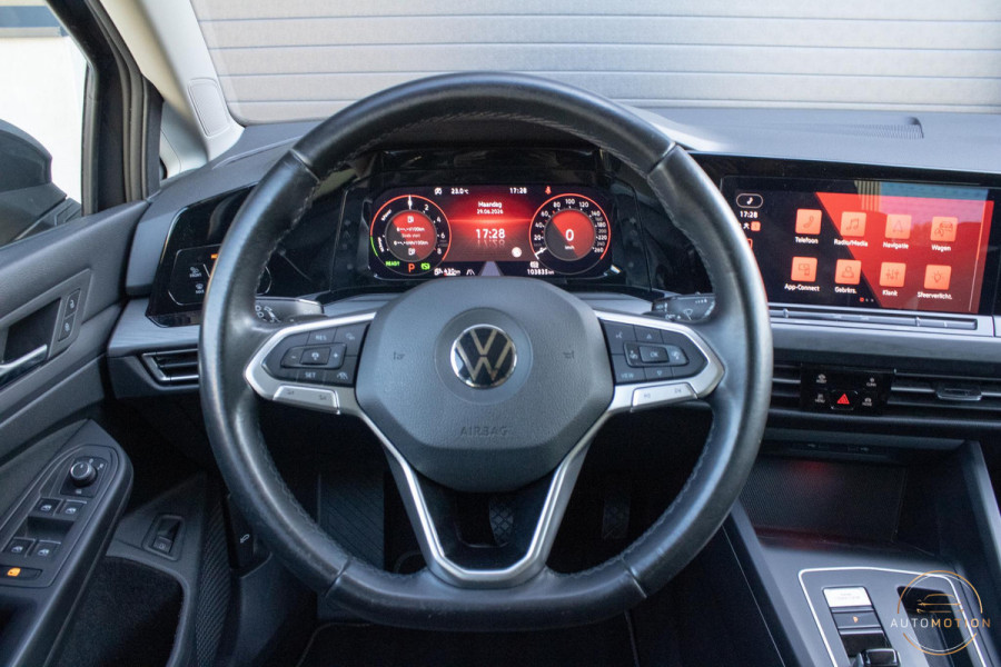 Volkswagen Golf 1.4 eHybrid Style Camera Elektrische stoelen Massage ACC