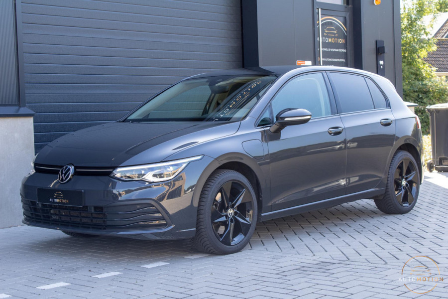 Volkswagen Golf 1.4 eHybrid Style Camera Elektrische stoelen Massage ACC
