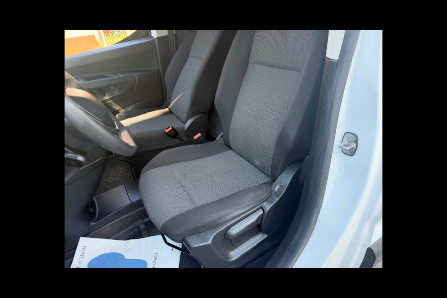 Peugeot Partner 1.5 BlueHDI Premium AIRCO I MULTIMEDIA I 1e EIGENAAR I COMPLETE ONDERHOUDSHISTORIE