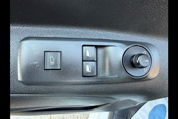 Peugeot Partner 1.5 BlueHDI Premium AIRCO I MULTIMEDIA I 1e EIGENAAR I COMPLETE ONDERHOUDSHISTORIE