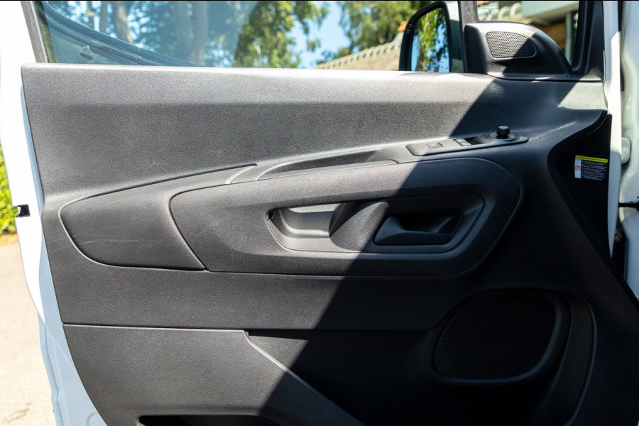 Peugeot Partner 1.2 PureTech Premium Airco I Cruise I Android I CarPlay I Parkeersensoren I Navigatie I NAP I NL Auto I 1e Eig