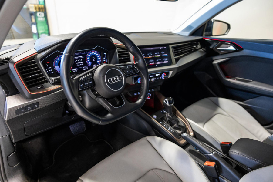 Audi A1 Sportback 40 TFSI edition one 200 pk / Bang & Olufsen / Stoelverwarming / Lederen bekleding / Apple carplay / Airco