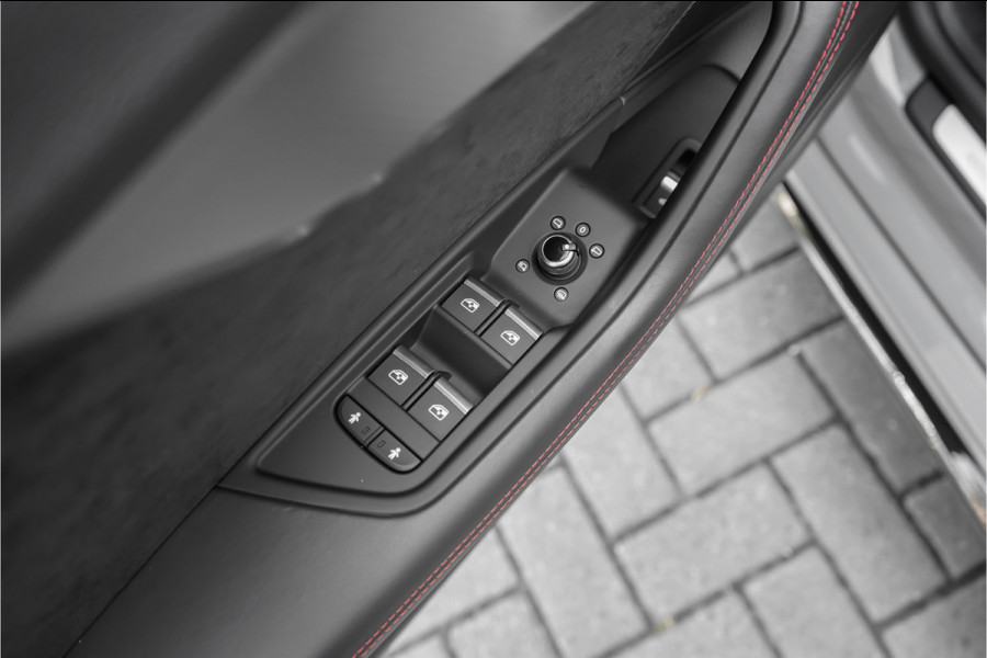Audi A5 Sportback RS5 2.9 TFSI Quattro Pano Nardo RS Stoelen HUD ACC Black Optiek Sportuitlaat