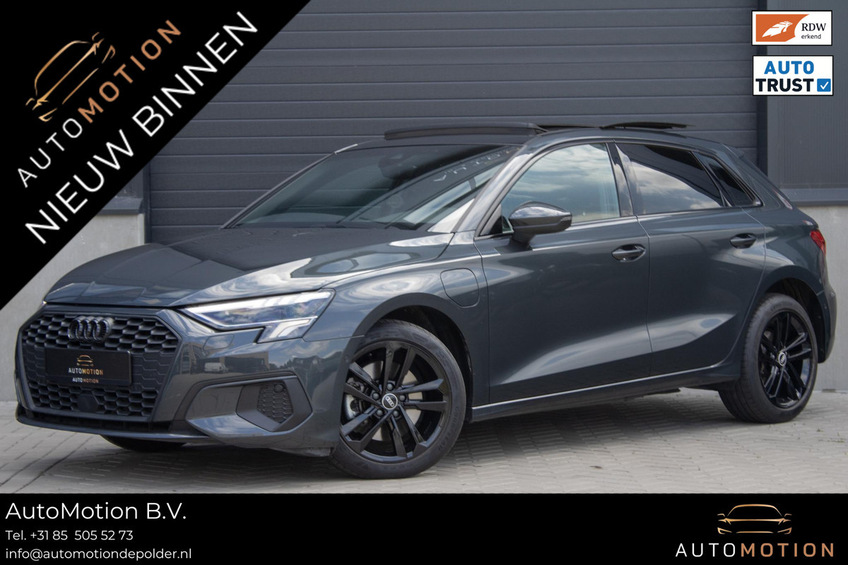 Audi A3 Sportback 40 TFSIe Edition PANO LED CAMERA PARKEER LEDER