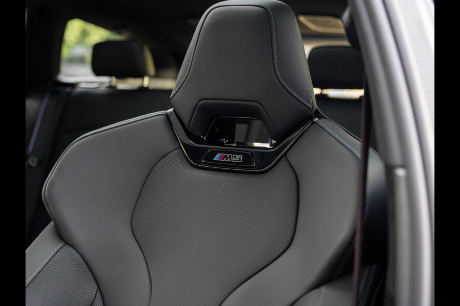 BMW M5 Touring M5 | CARBON | AKRAPOVIC | EVENTURI