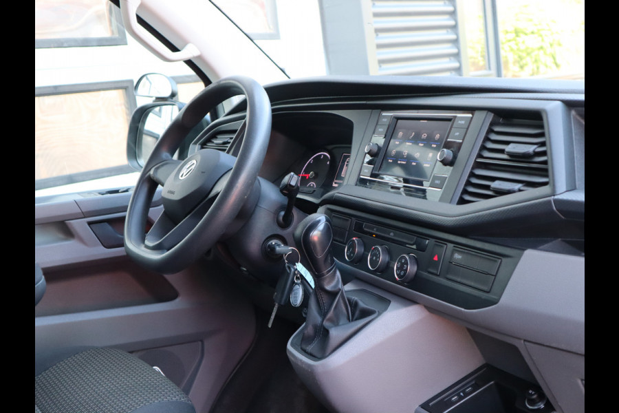 Volkswagen Transporter 2.0 TDI 150pk Automaat Euro 6 - Cruise - Camera - Trekhaak