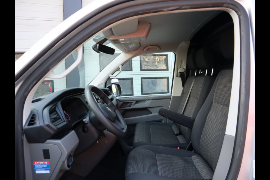 Volkswagen Transporter 2.0 TDI 150pk Automaat Euro 6 - Cruise - Camera - Trekhaak
