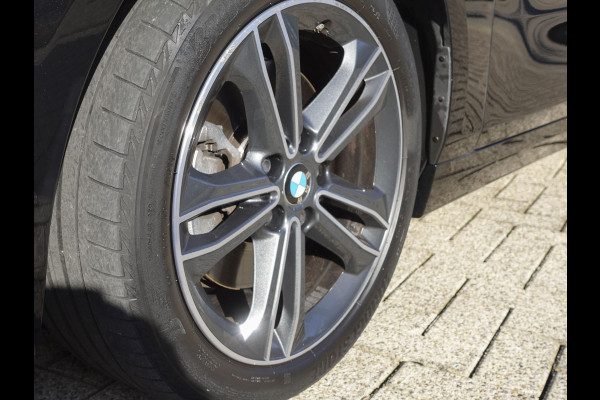 BMW 1-serie 118i Executive Edition Navigatie Apple Carplay/Android Auto Adaptive Cruise Control Parkeersensoren Full LED Virtual Cockpit Climate Control