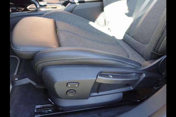 BMW 1-serie 118i Executive Edition Navigatie Apple Carplay/Android Auto Adaptive Cruise Control Parkeersensoren Full LED Virtual Cockpit Climate Control