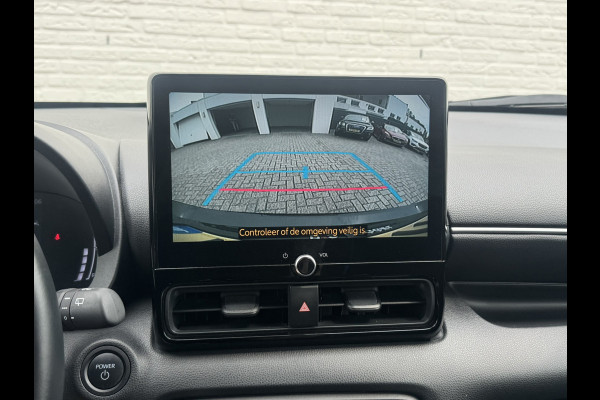 Toyota Yaris 1.5 Hybrid Camera CarPlay Adaptieve cruise Clima DAB radio