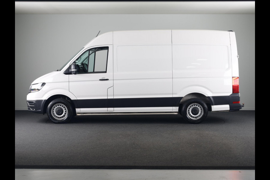 Volkswagen Crafter 35 2.0 TDI L3H3 Highline EURO VI 140 pk Automaat | Verlengde garantie | Navigatie | Trekhaak | Parkeersensoren | Achteruitrijcamera | Geveerde bestuurdersstoel |