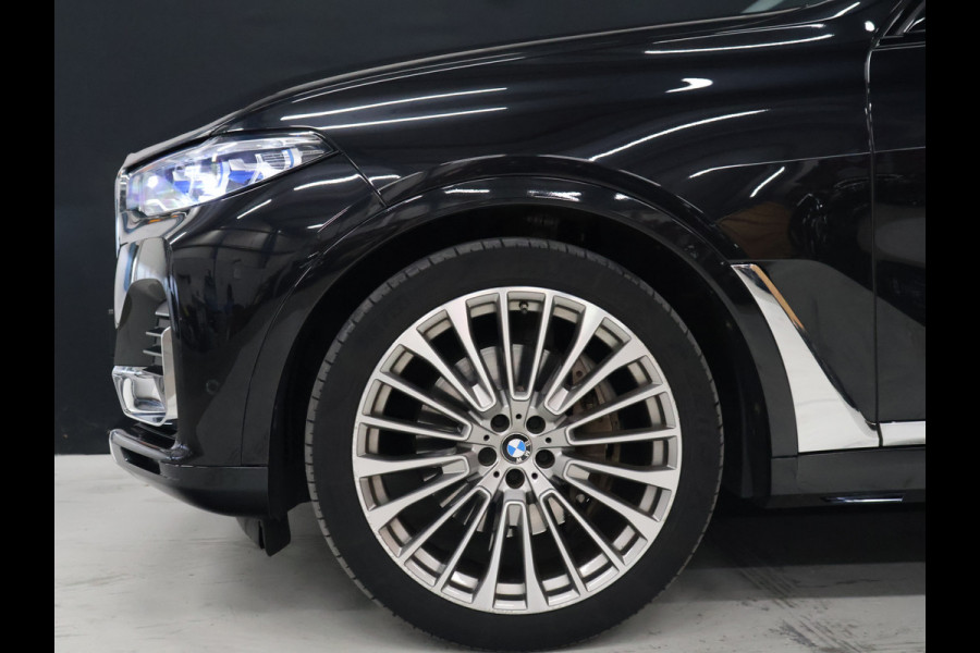 BMW X7 xDrive40i High Executive [SCHUIFKANTELDAK, 7-PERSOONS, BMW LASERLICHT, HEAD-UP, APPLE CARPLAY, SOFTCLOSE, ANDROID, LUCHTVERING, MASSAGESTOELEN, MEMORY SEATS, STOELVERWARMING V+A, VOL LEDER, CAMERA, ELEKTRISCHE ACHTER