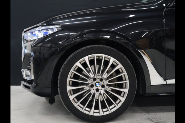 BMW X7 xDrive40i High Executive [SCHUIFKANTELDAK, 7-PERSOONS, BMW LASERLICHT, HEAD-UP, APPLE CARPLAY, SOFTCLOSE, ANDROID, LUCHTVERING, MASSAGESTOELEN, MEMORY SEATS, STOELVERWARMING V+A, VOL LEDER, CAMERA, ELEKTRISCHE ACHTER