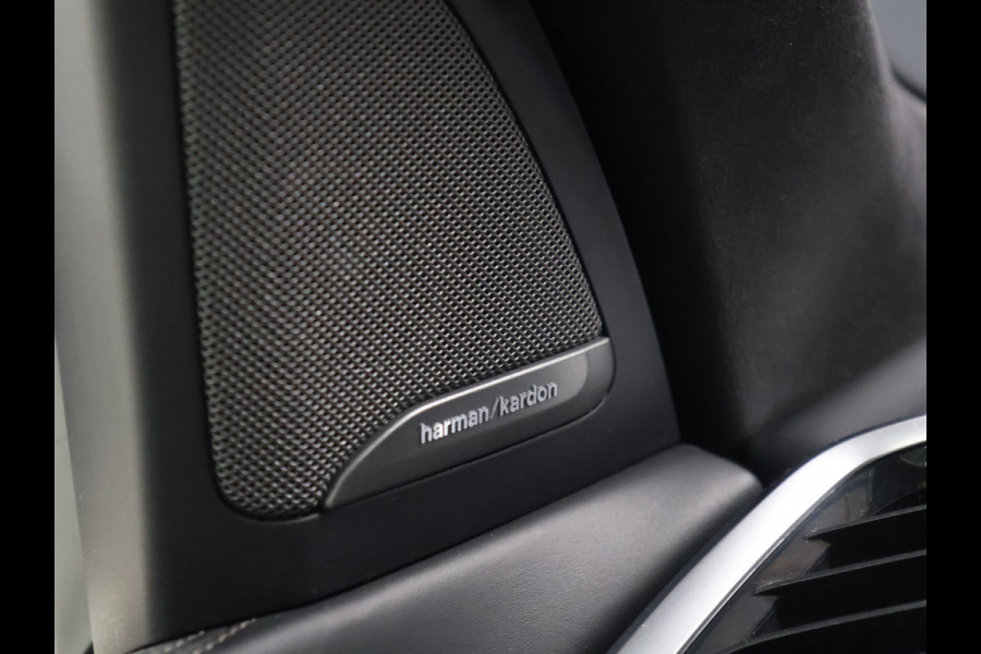 BMW X7 xDrive40i High Executive [SCHUIFKANTELDAK, 7-PERSOONS, BMW LASERLICHT, HEAD-UP, APPLE CARPLAY, SOFTCLOSE, ANDROID, LUCHTVERING, MASSAGESTOELEN, MEMORY SEATS, STOELVERWARMING V+A, VOL LEDER, CAMERA, ELEKTRISCHE ACHTER