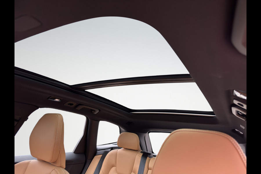 Volvo XC60 T6 Aut. Long Range Plus Bright Leder Parkeercamera 350pk