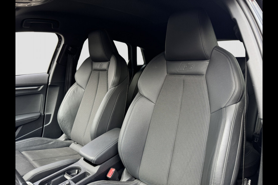 Audi A3 Sportback 40 TFSI e S-line | B&O | Elektr. achterklep | Dodehoek | Carplay | Camera | Virtual | Dealer onderhouden