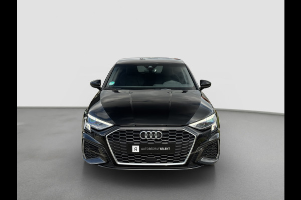 Audi A3 Sportback 40 TFSI e S-line | B&O | Elektr. achterklep | Dodehoek | Carplay | Camera | Virtual | Dealer onderhouden