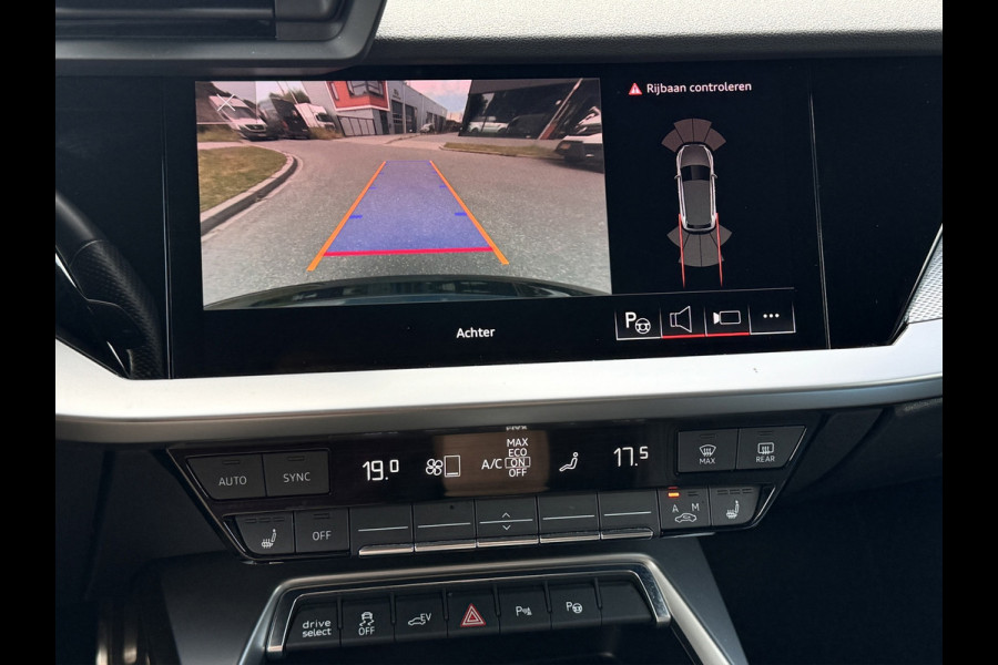 Audi A3 Sportback 40 TFSI e S-line | B&O | Elektr. achterklep | Dodehoek | Carplay | Camera | Virtual | Dealer onderhouden