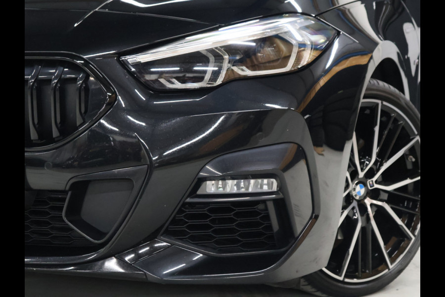 BMW 2 Serie Gran Coupé 218i High Executive Edition M Sport [APPLE CARPLAY, ANDROID, STOELVERWARMING, ADAPTIVE LED, VOL LEDER, DIGITAL DASH, PDC V+A, DRIVING ASSISTANT, CRUISE CONTROL, GROOT NAVIGATIE, CLIMATE CONTROL, NIEUWSTAAT]