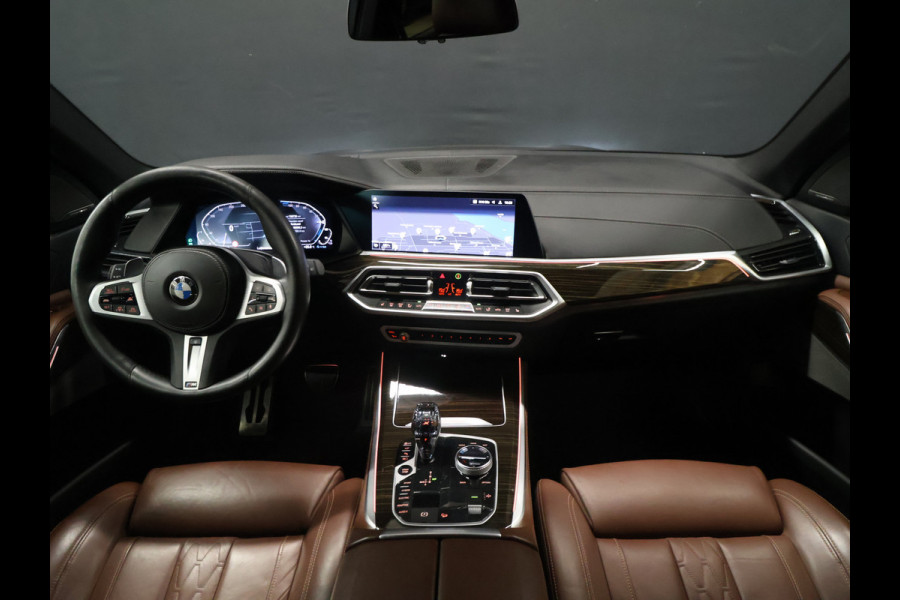 BMW X5 xDrive45e M Sport High Executive [PANORAMADAK, SKYLOUNGE, HARMAN/KARDON, HEAD-UP, LUCHTVERING, ADAPTIVE LED, APPLE CARPLAY, ANDROID, MEMORY SEATS, STOELVERWARMING, VOL LEDER, SOFT CLOSE, ELEKTRISCHE ACHTERKLEP, 360 CAMERA