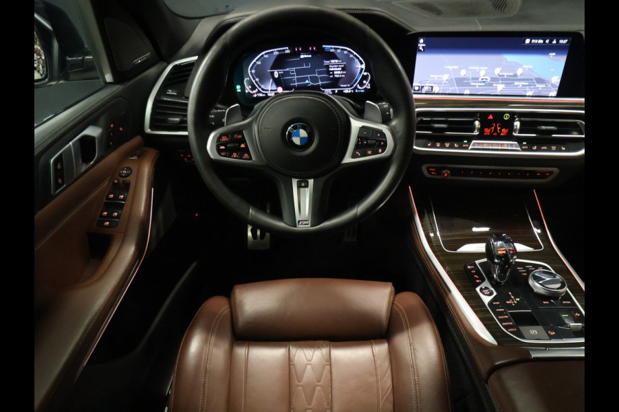 BMW X5 xDrive45e M Sport High Executive [PANORAMADAK, SKYLOUNGE, HARMAN/KARDON, HEAD-UP, LUCHTVERING, ADAPTIVE LED, APPLE CARPLAY, ANDROID, MEMORY SEATS, STOELVERWARMING, VOL LEDER, SOFT CLOSE, ELEKTRISCHE ACHTERKLEP, 360 CAMERA