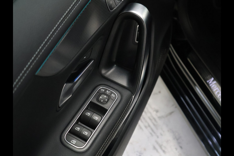 Mercedes-Benz CLA-Klasse 180 Business Solution Luxury [PANORAMADAK, PREMIUM SOUND, MEMORY SEATS, ELEKTRISCHE STOELEN, MULTIBEAM LED, STOELVERWARMING, CAMERA, SFEERVERLICHTING, PDC V+A, CRUISE CONTROL, GROOT NAVIGATIE, CLIMATE CONTROL, KEYLESS, W