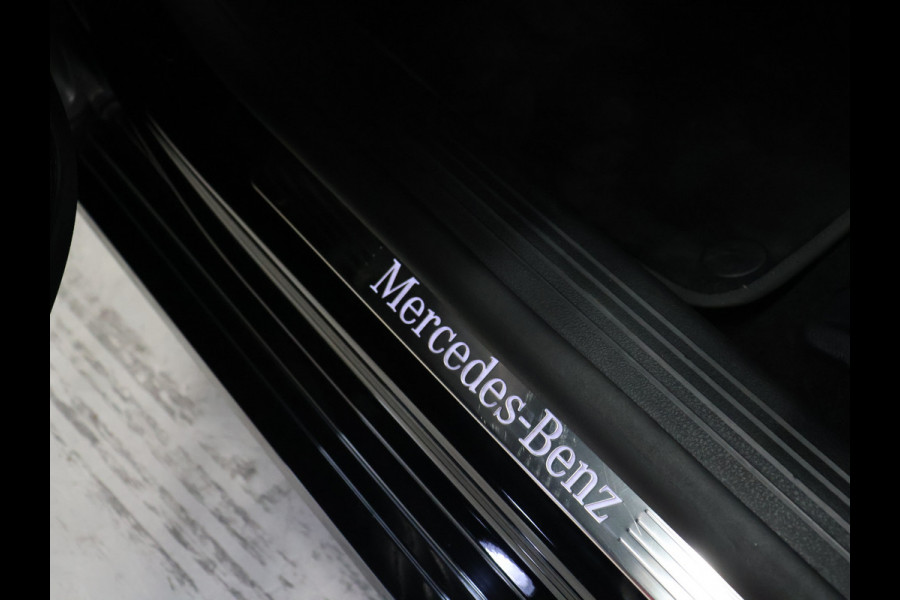 Mercedes-Benz CLA-Klasse 180 Business Solution Luxury [PANORAMADAK, PREMIUM SOUND, MEMORY SEATS, ELEKTRISCHE STOELEN, MULTIBEAM LED, STOELVERWARMING, CAMERA, SFEERVERLICHTING, PDC V+A, CRUISE CONTROL, GROOT NAVIGATIE, CLIMATE CONTROL, KEYLESS, W
