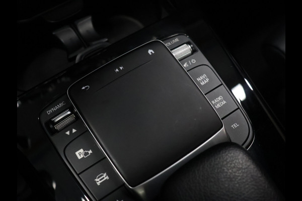 Mercedes-Benz CLA-Klasse 180 Business Solution Luxury [PANORAMADAK, PREMIUM SOUND, MEMORY SEATS, ELEKTRISCHE STOELEN, MULTIBEAM LED, STOELVERWARMING, CAMERA, SFEERVERLICHTING, PDC V+A, CRUISE CONTROL, GROOT NAVIGATIE, CLIMATE CONTROL, KEYLESS, W