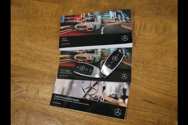 Mercedes-Benz CLA-Klasse 180 Business Solution Luxury [PANORAMADAK, PREMIUM SOUND, MEMORY SEATS, ELEKTRISCHE STOELEN, MULTIBEAM LED, STOELVERWARMING, CAMERA, SFEERVERLICHTING, PDC V+A, CRUISE CONTROL, GROOT NAVIGATIE, CLIMATE CONTROL, KEYLESS, W