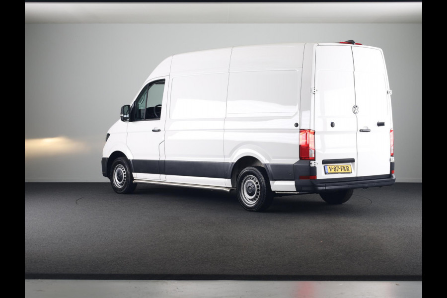 Volkswagen Crafter 35 2.0 TDI L4H3 Highline EURO VI 140 pk Automaat | Verlengde garantie | Navigatie | Parkeersensoren (Park assist) | Achteruitrijcamera | Adaptieve cruise control |