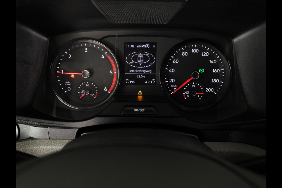 Volkswagen Crafter 35 2.0 TDI L4H3 Highline EURO VI 140 pk Automaat | Verlengde garantie | Navigatie | Parkeersensoren (Park assist) | Achteruitrijcamera | Adaptieve cruise control |