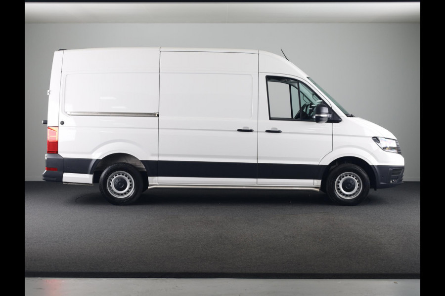 Volkswagen Crafter 35 2.0 TDI L4H3 Highline EURO VI 140 pk Automaat | Verlengde garantie | Navigatie | Parkeersensoren (Park assist) | Achteruitrijcamera | Adaptieve cruise control |
