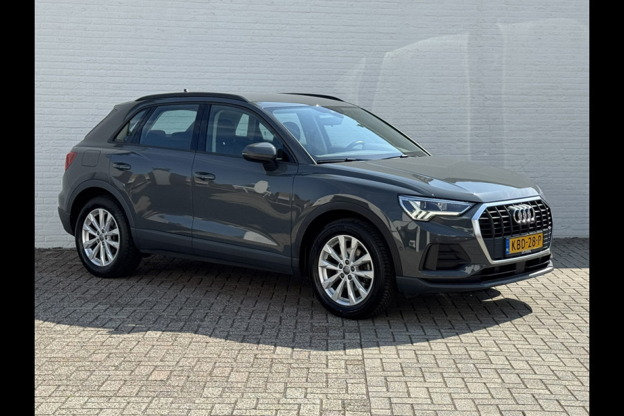 Audi Q3 35 TFSI S Line Pro Line Climate control Cruise LED Stoelverwarming Apple / Android Navi PDC voor/achter