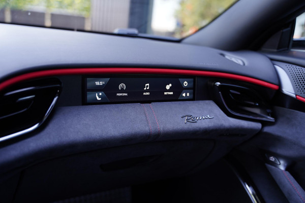 Ferrari Roma 3.9 V8 HELE / Passenger Display / Carbon / Apple Carplay