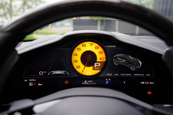 Ferrari Purosangue 6.5 V12 / Retrofit Steering Wheel / Full Carbon / Electrochromic Roof